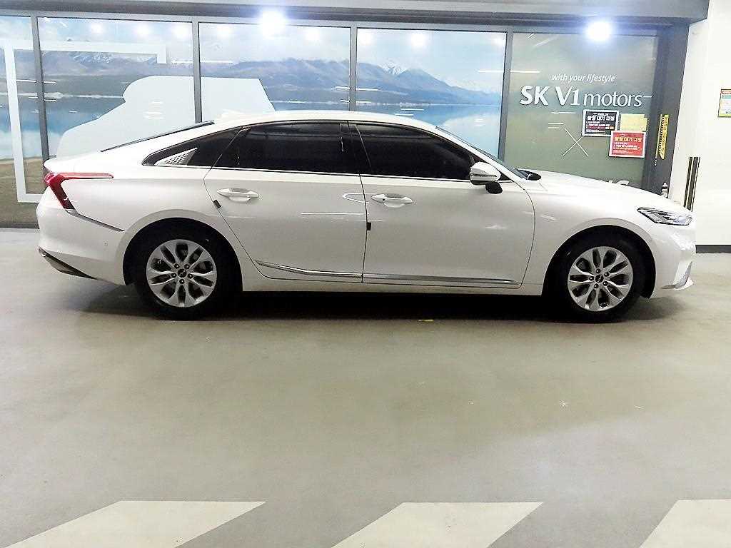 KIA K8 - Vista 3