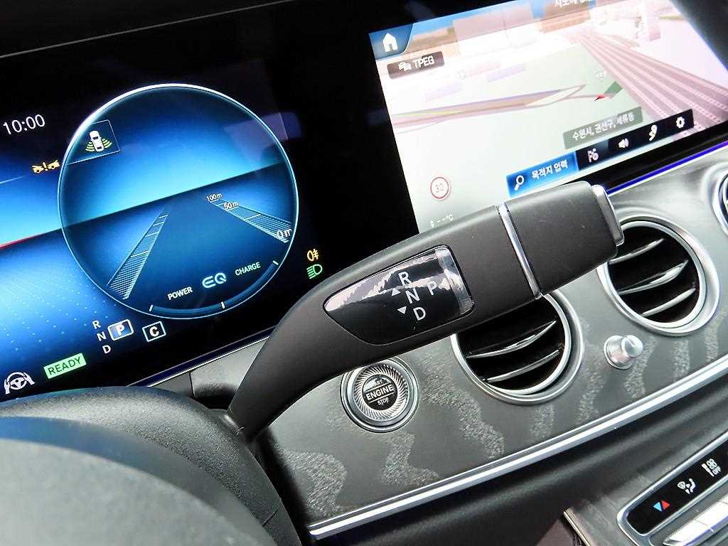 Mercedes Benz E class - Vista 11