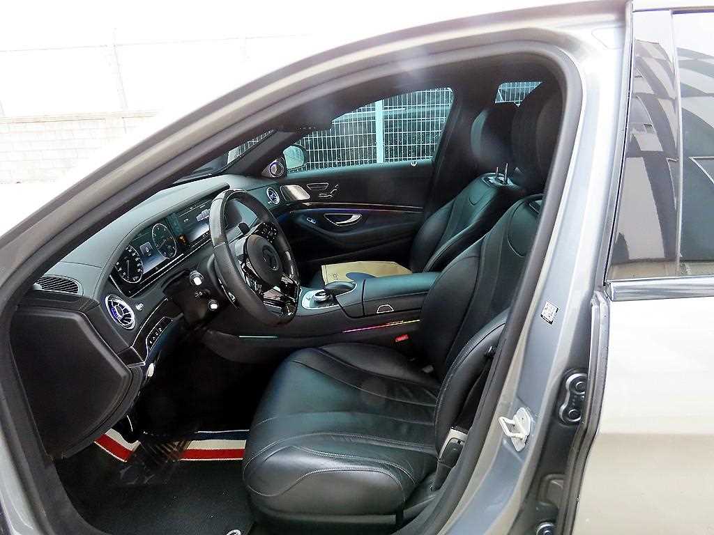 Mercedes Benz S Class - Vista 5