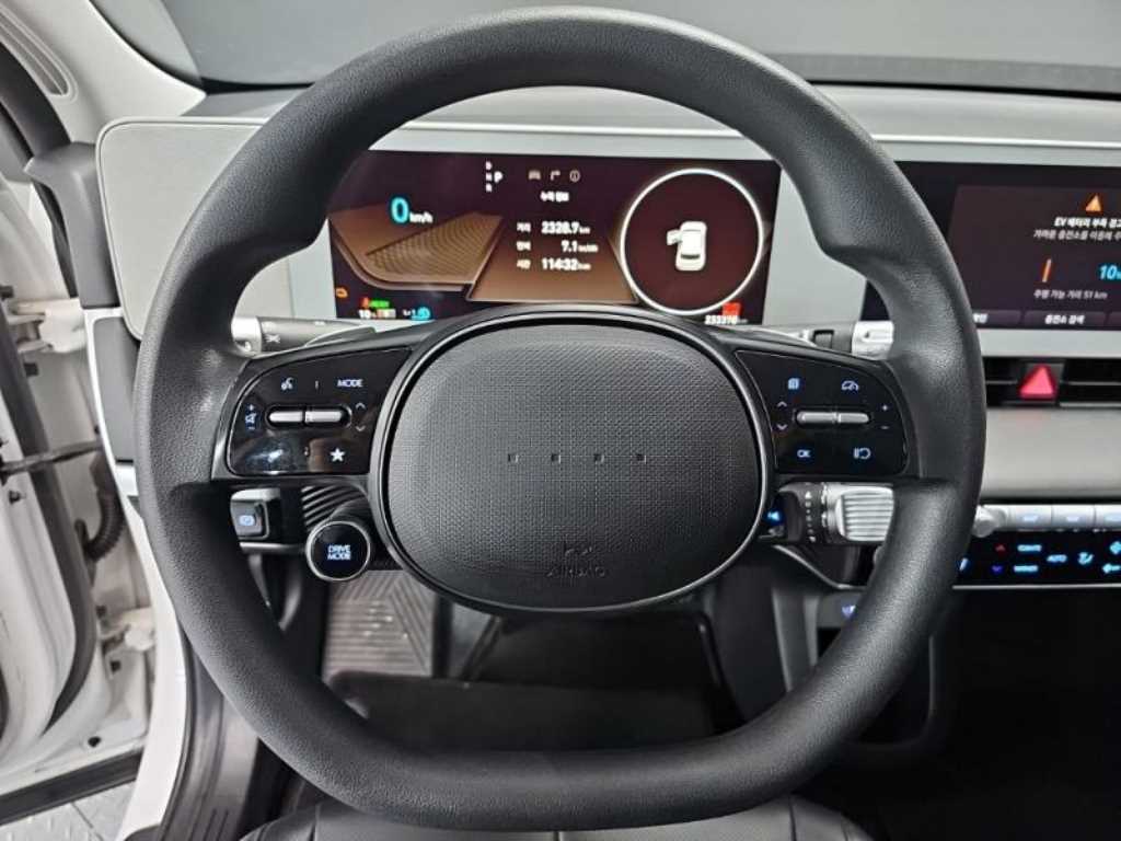 HYUNDAI Ioniq 5 - Vista 7