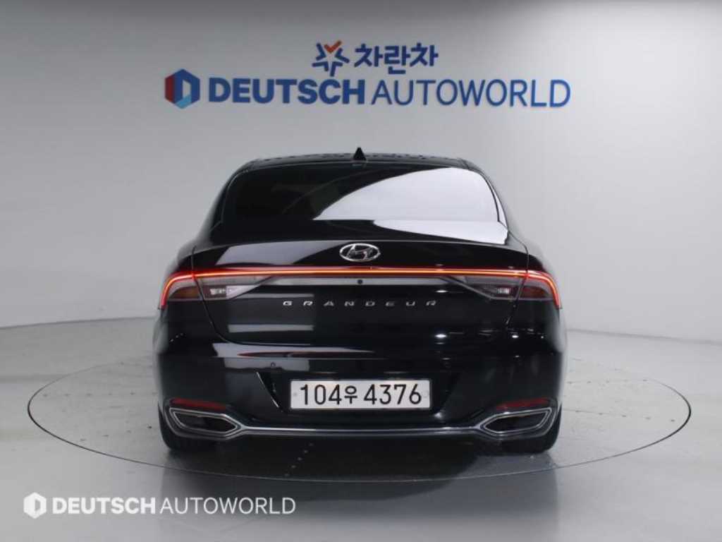 HYUNDAI Grandeur - Vista 4