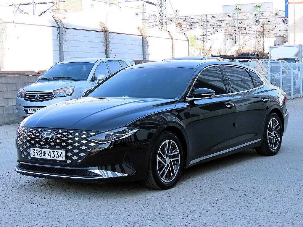 HYUNDAI Grandeur - Vista 2
