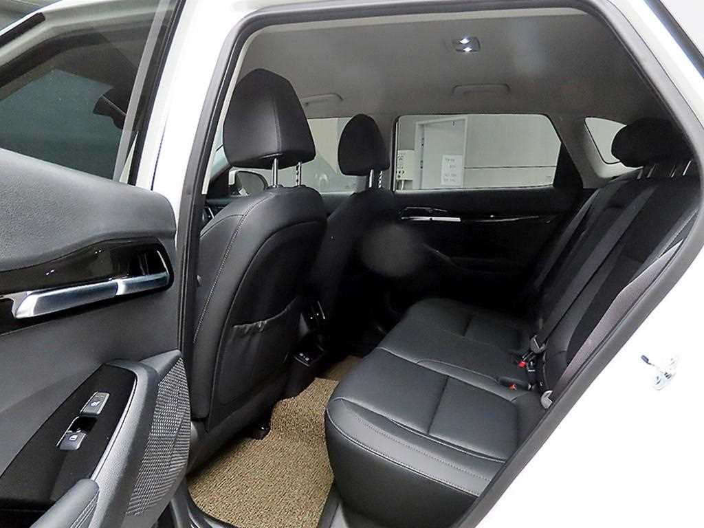 KIA Seltos - Vista 6