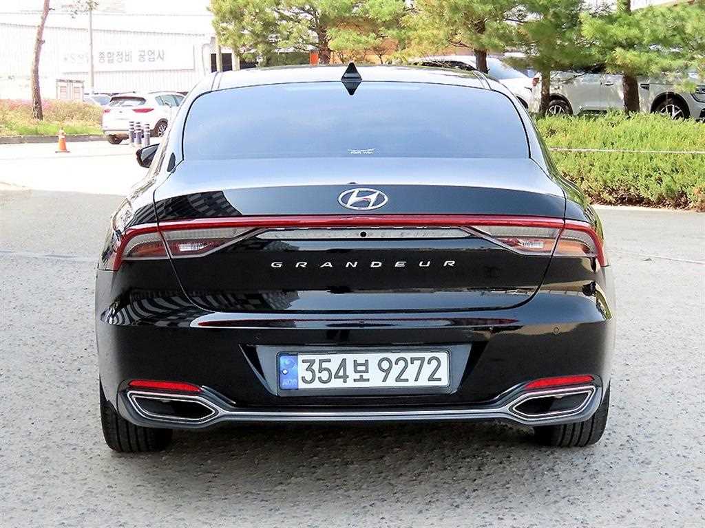 HYUNDAI Grandeur - Vista 4