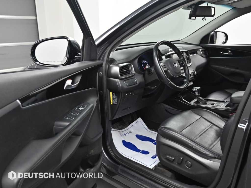 KIA Sorento - Vista 11