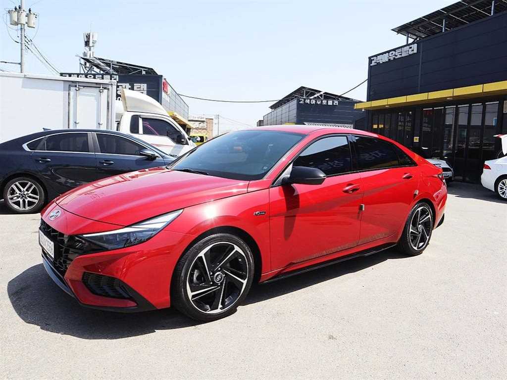 HYUNDAI Avante - Vista 2