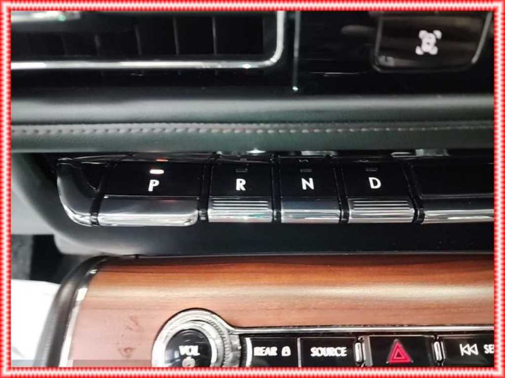 Lincoln Aviator - Vista 8