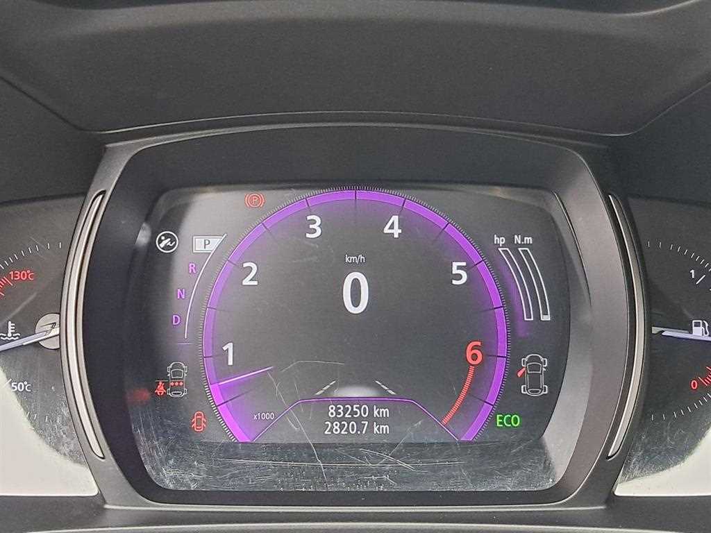 SAMSUNG QM6 - Vista 8