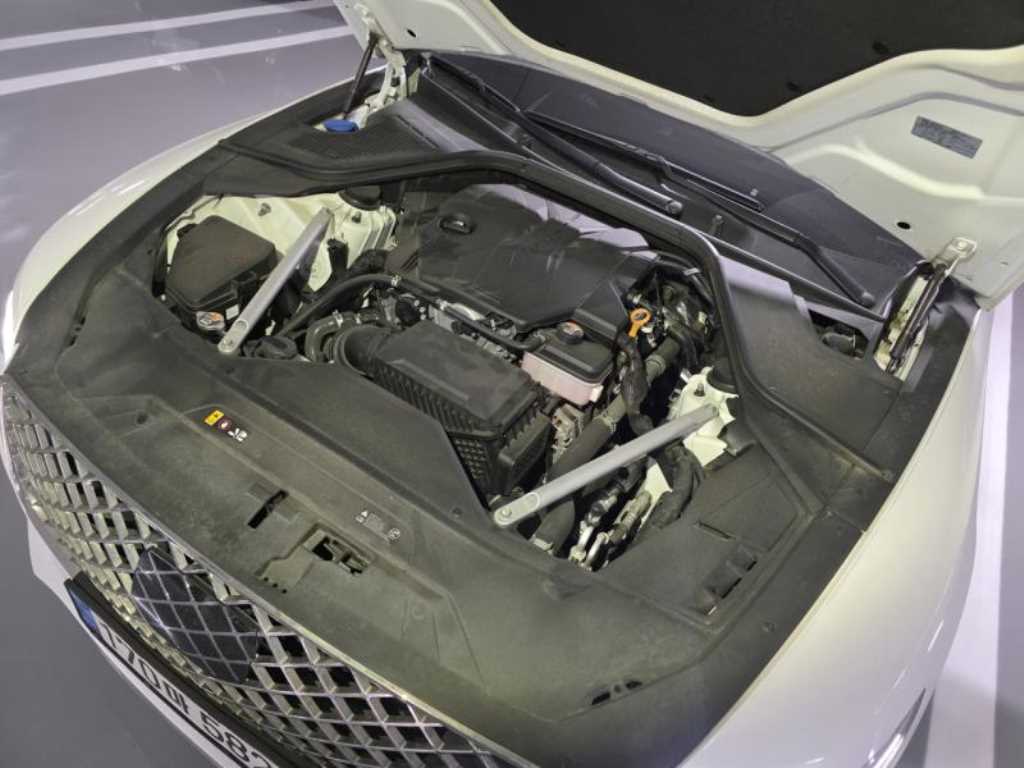 Genesis G80 - Vista 5