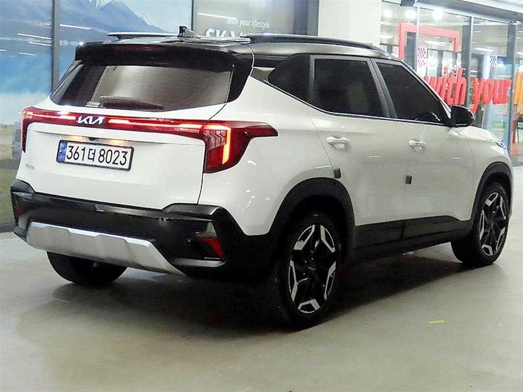 KIA Seltos - Vista 4