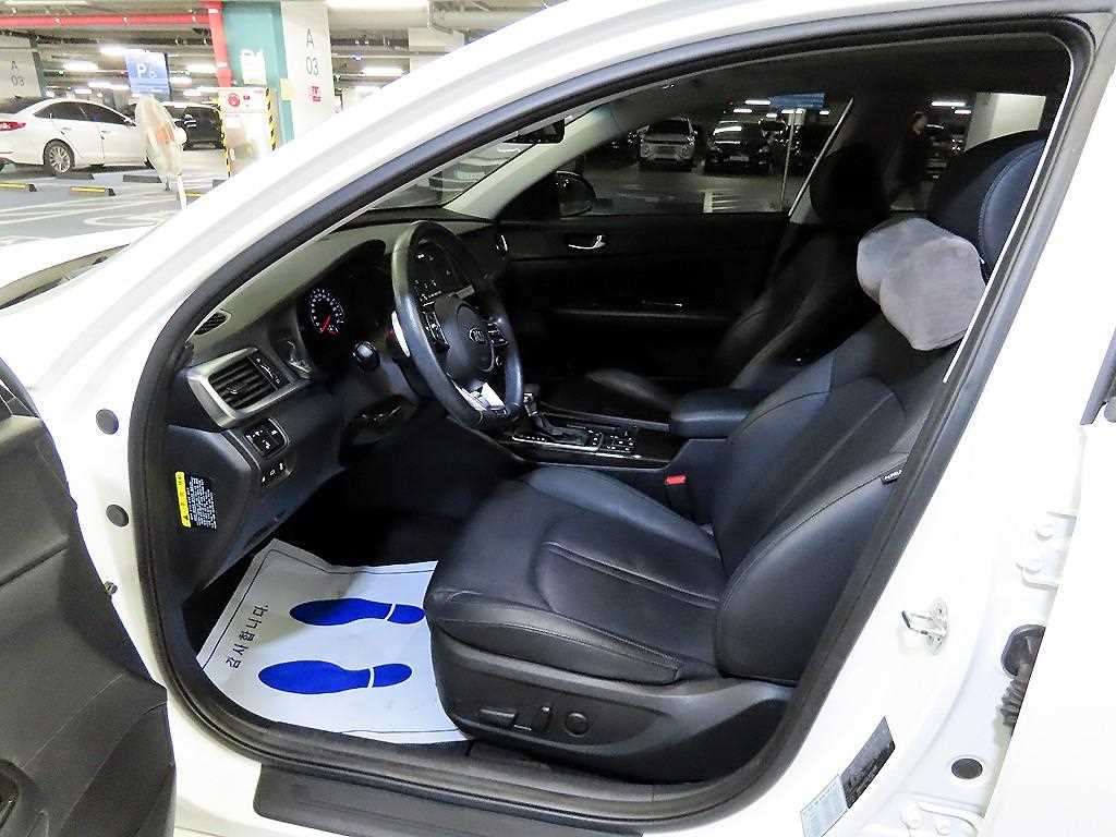 KIA K5 - Vista 6
