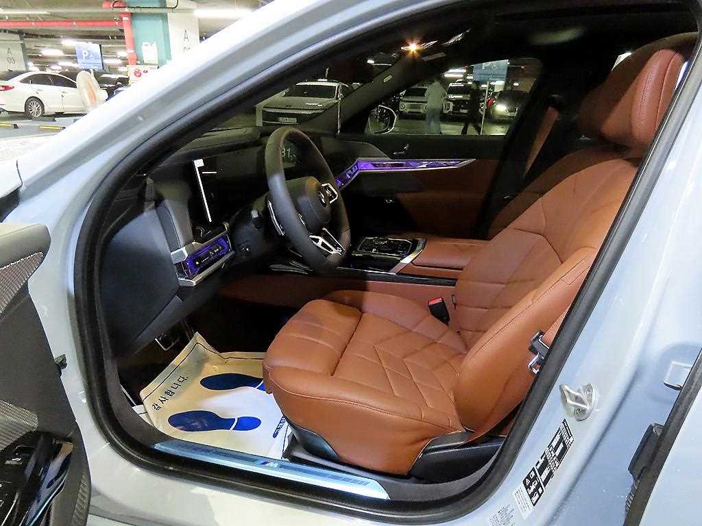 BMW 7 Series - Vista 6