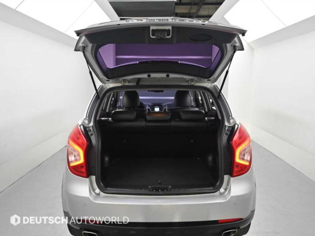 Ssangyong Korando 2015 Plateado - Importación desde Corea - HF Imports Iquique - Foto 19