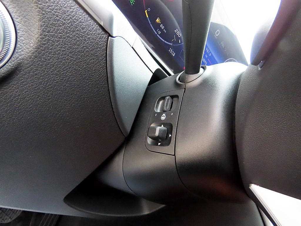 Mercedes Benz C Class - Vista 12