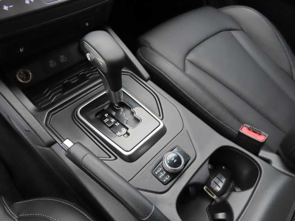 Ssangyong Rexton 2024 the color of pearl - Importación desde Corea - HF Imports Iquique - Foto 17