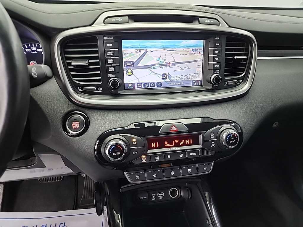 KIA Sorento - Vista 10