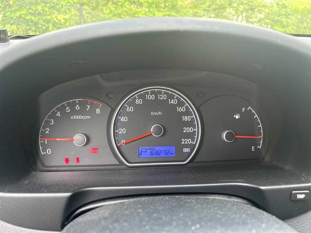 HYUNDAI Avante - Vista 3