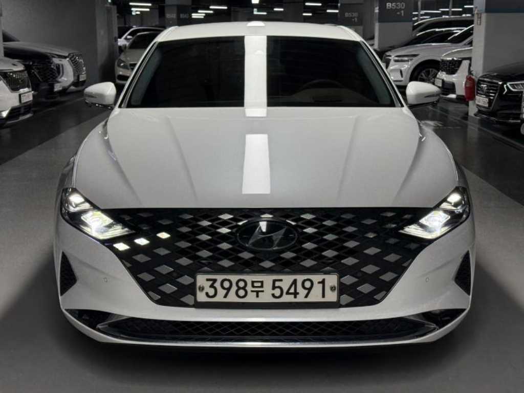 HYUNDAI Grandeur - Vista 2