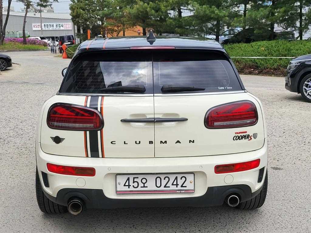 Mini Clubman - Vista 4