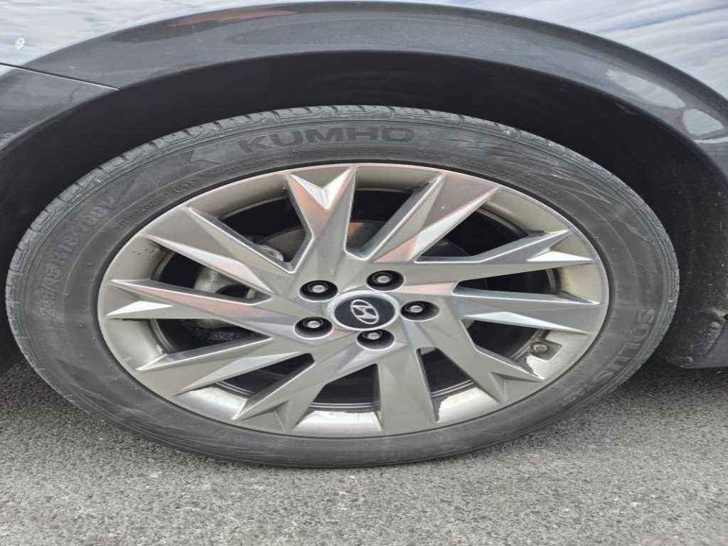 HYUNDAI Grandeur - Vista 10