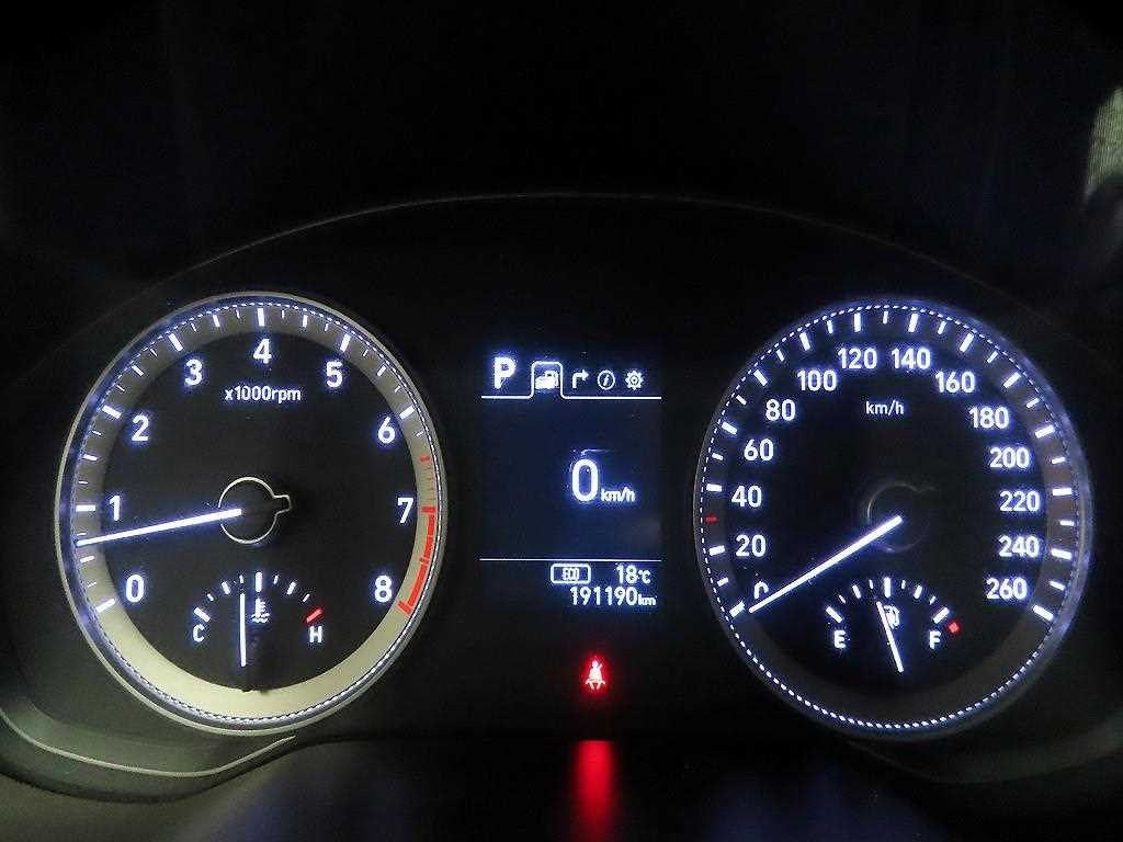 HYUNDAI Grandeur - Vista 6