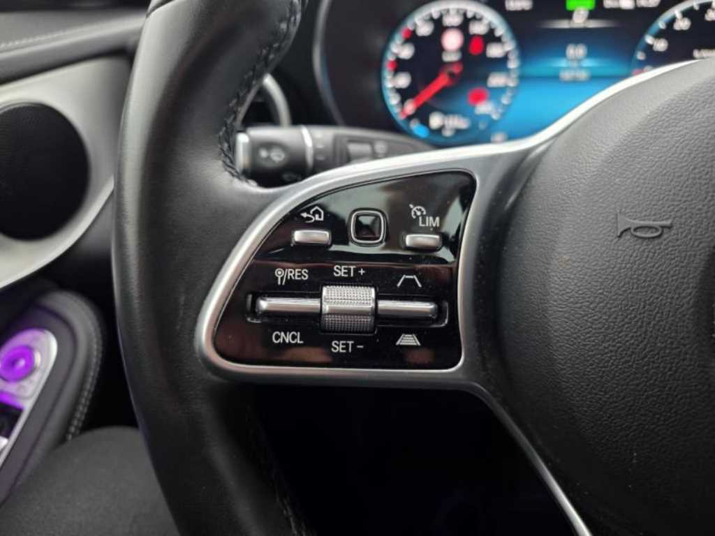 Mercedes Benz GLC Class - Vista 9