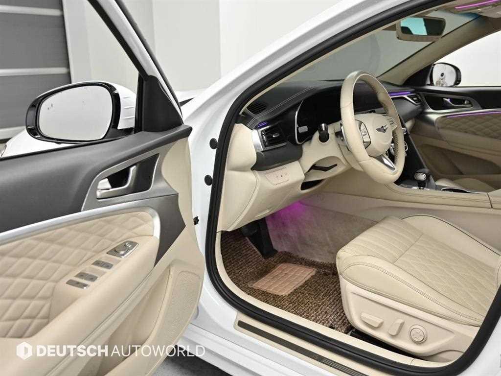 Genesis G70 - Vista 11