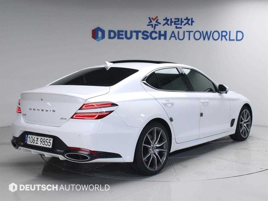 Genesis G70 - Vista 2