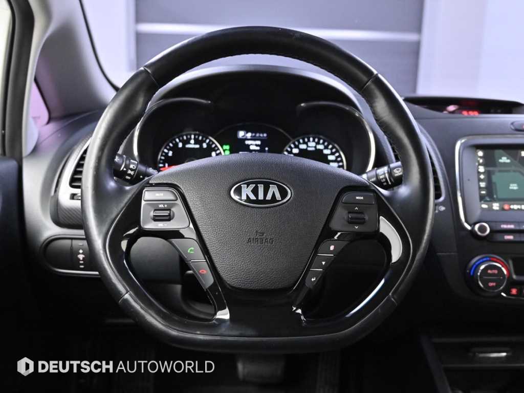 KIA K3 2016 Blanco - Importación desde Corea - HF Imports Iquique - Foto 13