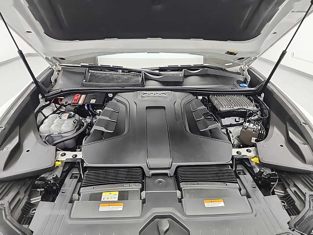 Audi Q8 - Vista 5