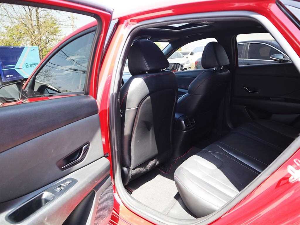 HYUNDAI Avante - Vista 7