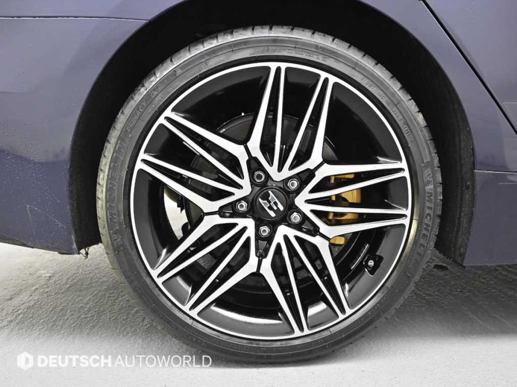 KIA Stinger - Vista 5