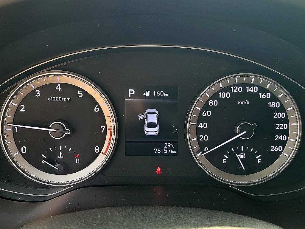 HYUNDAI Grandeur - Vista 9