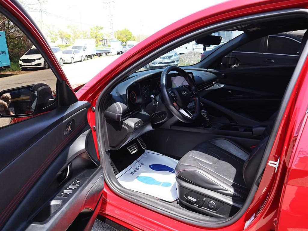 HYUNDAI Avante - Vista 6