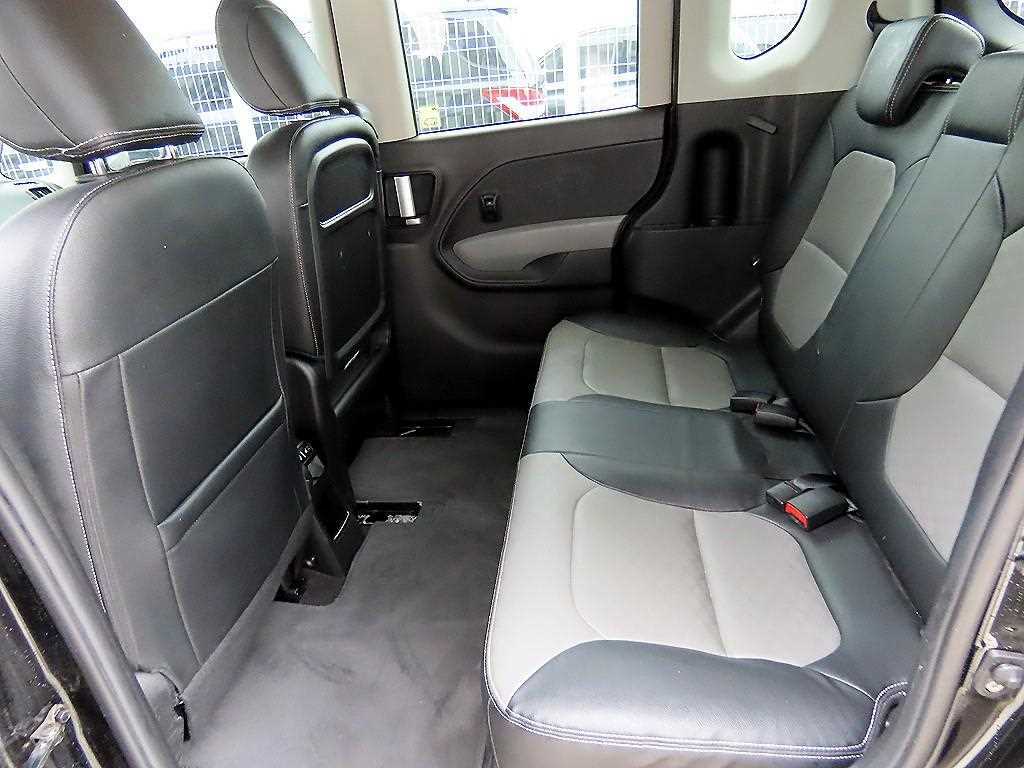 KIA Ray - Vista 6