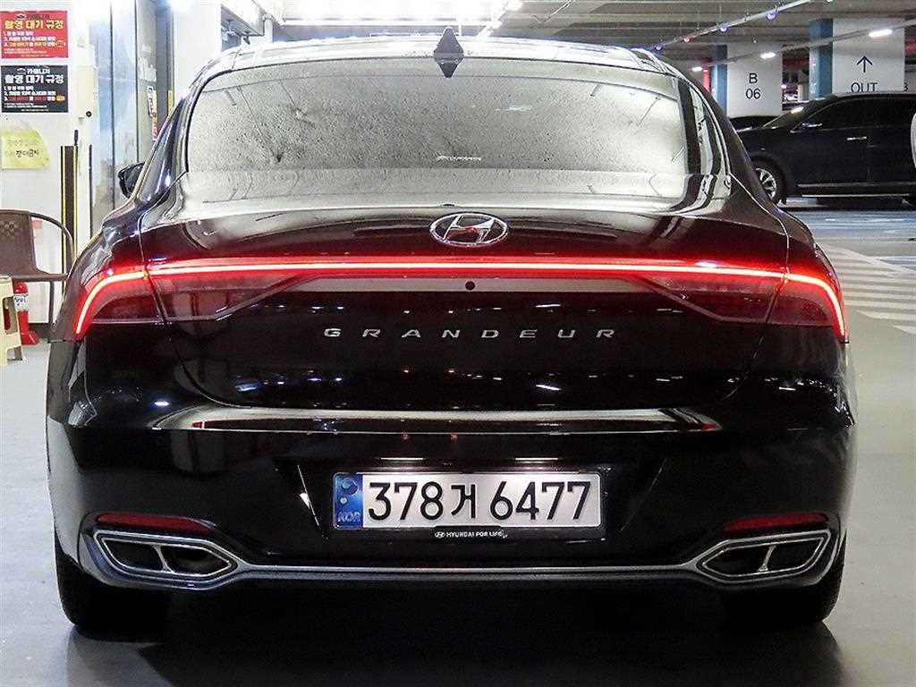 HYUNDAI Grandeur - Vista 6