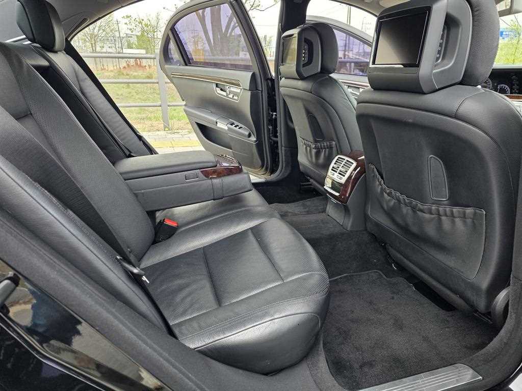 Mercedes Benz S Class - Vista 9