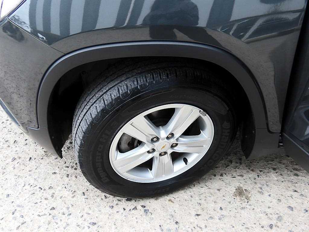 Chevrolet Trax 2018 Gris - Importación desde Corea - HF Imports Iquique - Foto 17