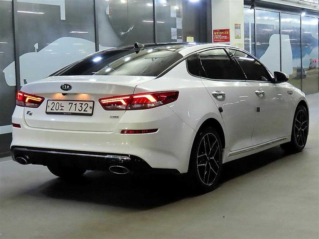 KIA K5 - Vista 4