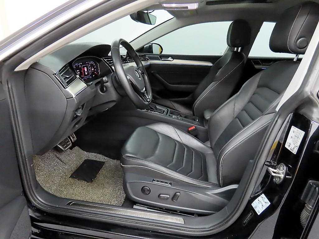 Volkswagen Arteon - Vista 5