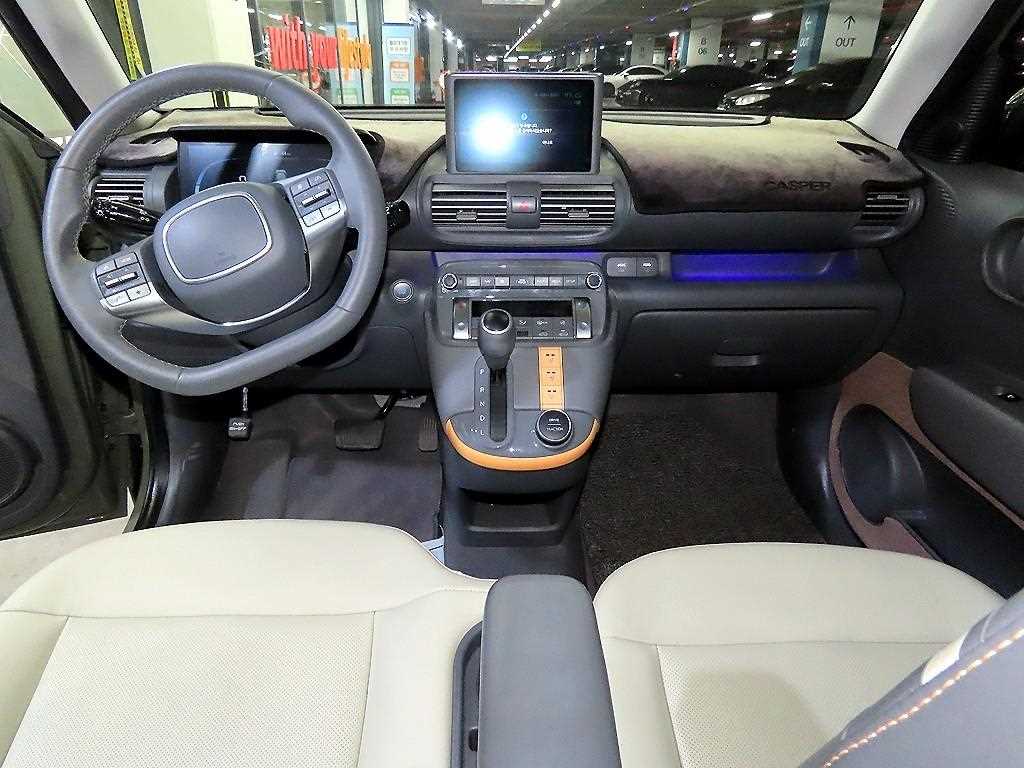 HYUNDAI Casper - Vista 10