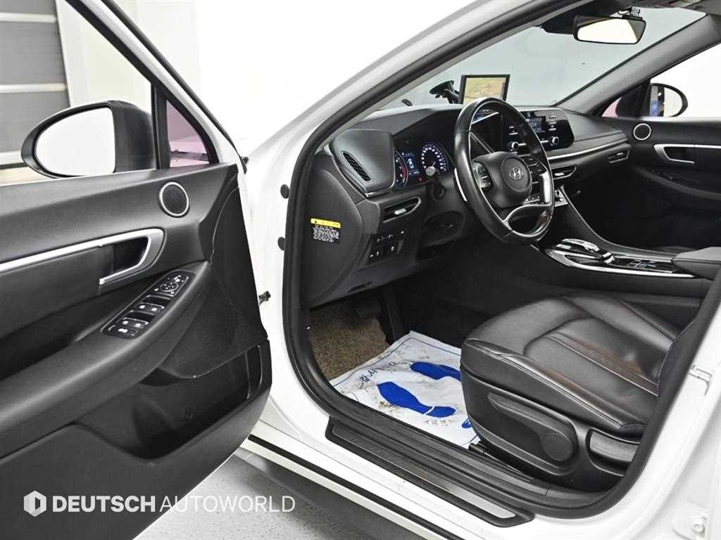 HYUNDAI Sonata - Vista 11