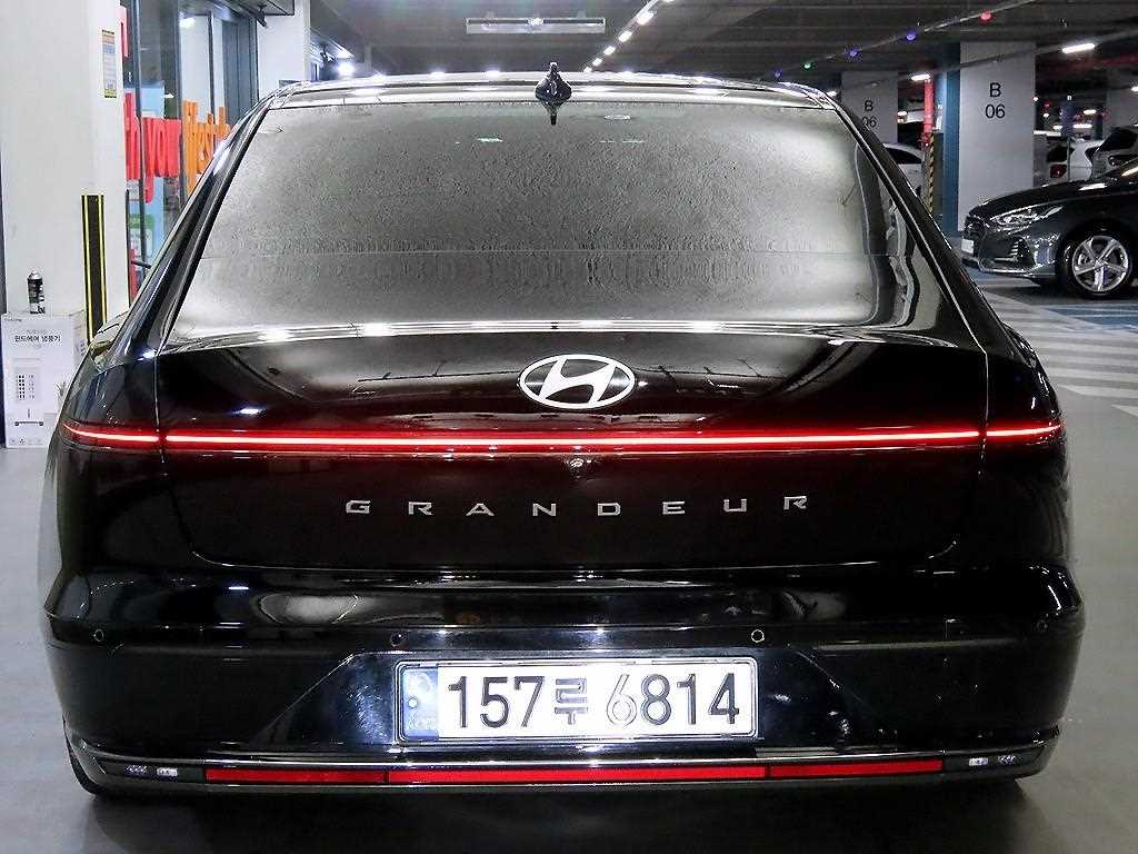 HYUNDAI Grandeur - Vista 5