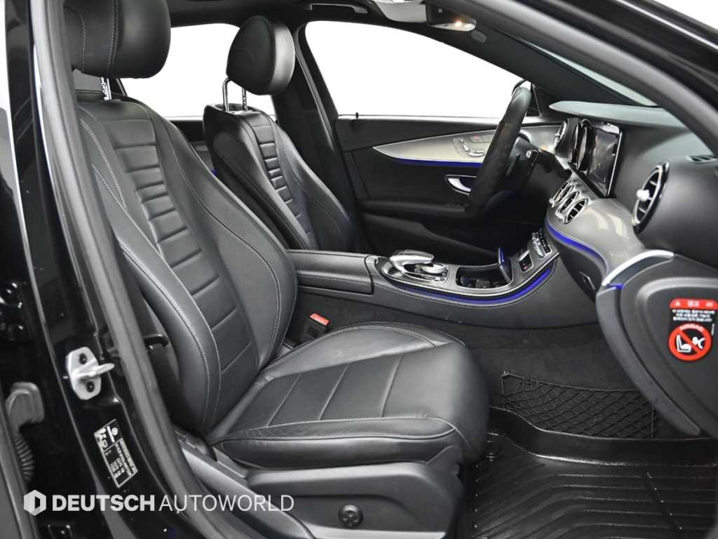 Mercedes Benz E class - Vista 10