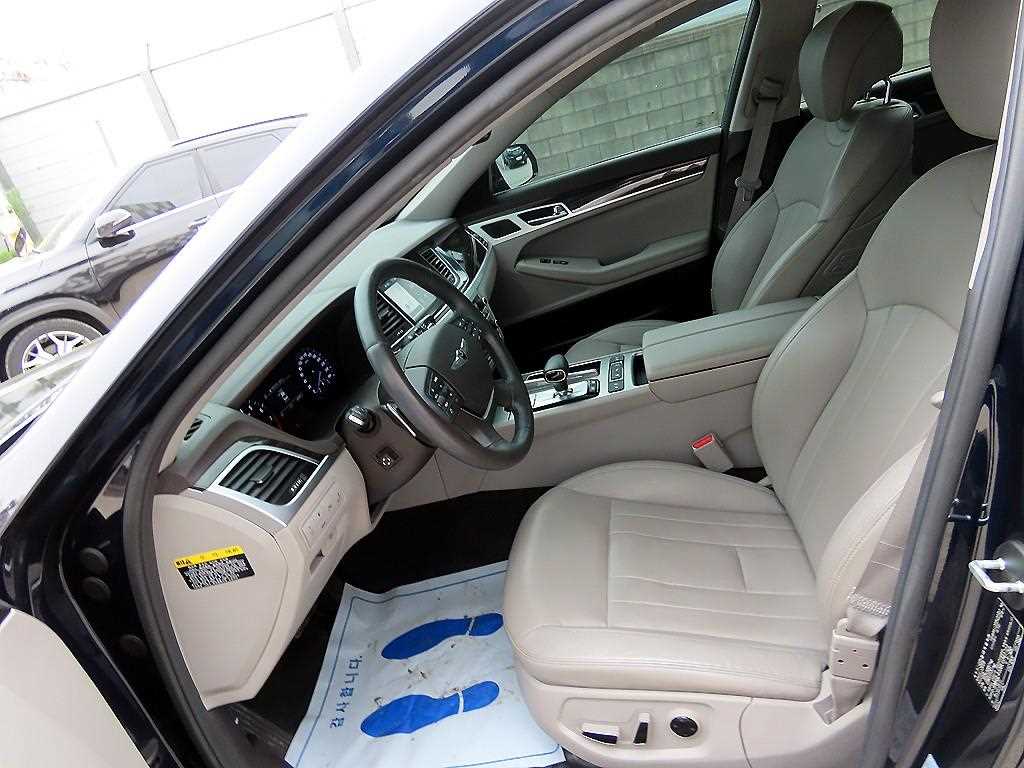 Genesis G80 - Vista 5