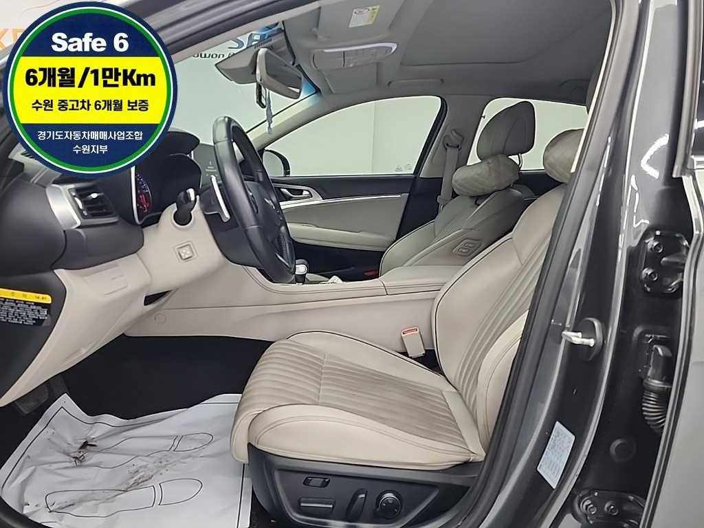 Genesis G70 - Vista 11