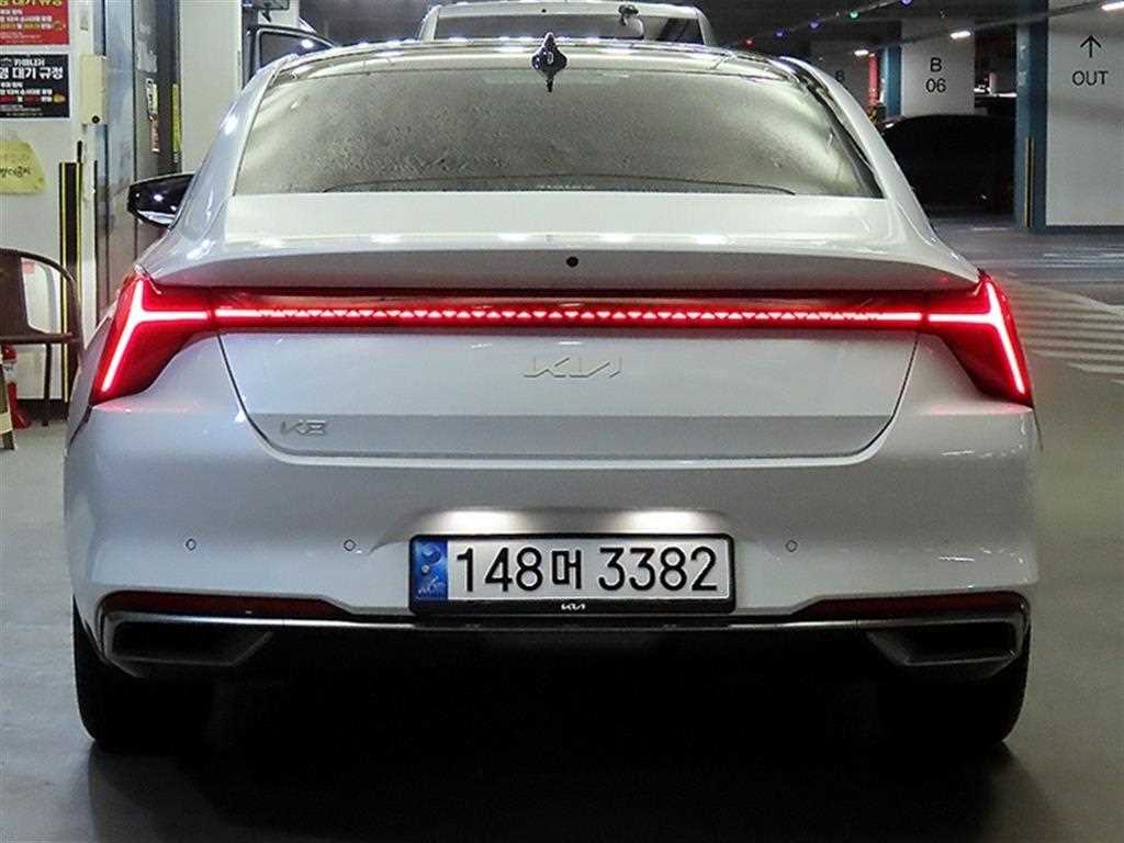 KIA K8 - Vista 5