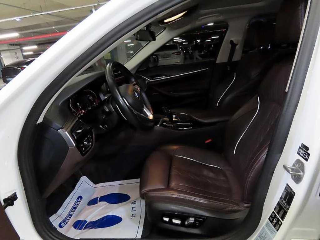 BMW 5 Series - Vista 6