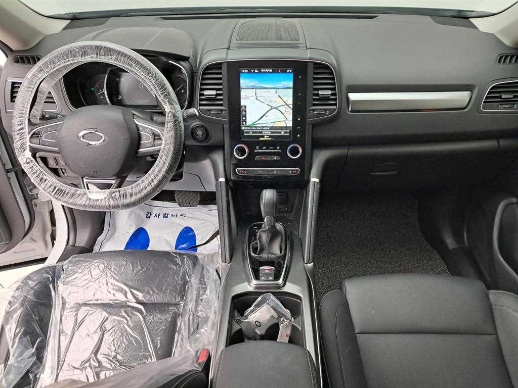 SAMSUNG QM6 - Vista 6