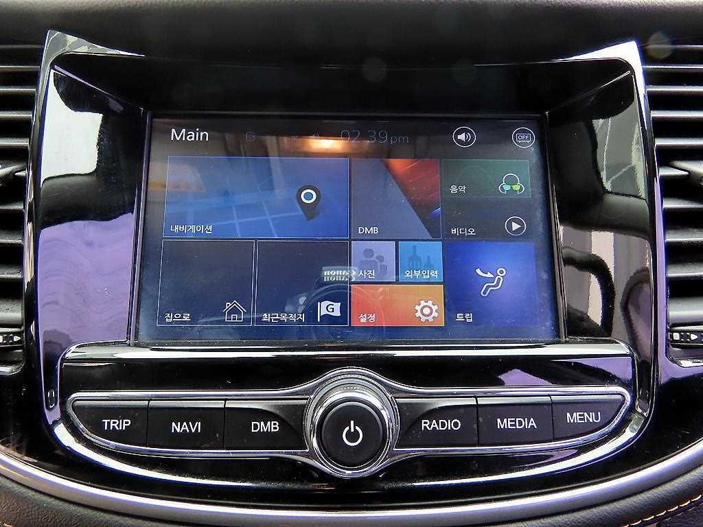 Chevrolet Trax 2018 Gris - Importación desde Corea - HF Imports Iquique - Foto 13